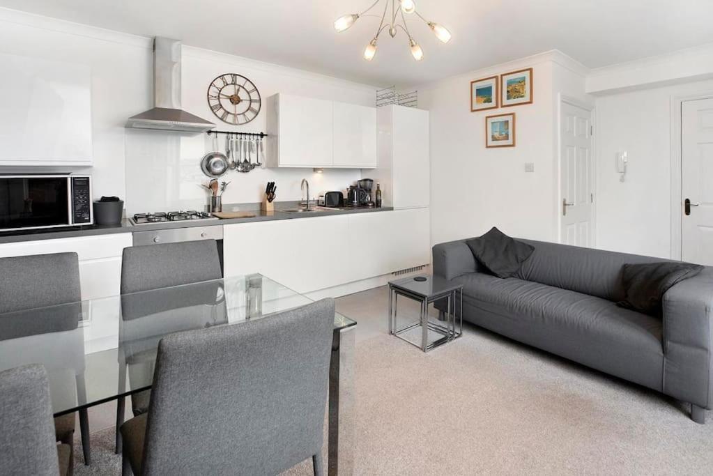 Beach Front Flat Shaldon With Parking Exterior foto
